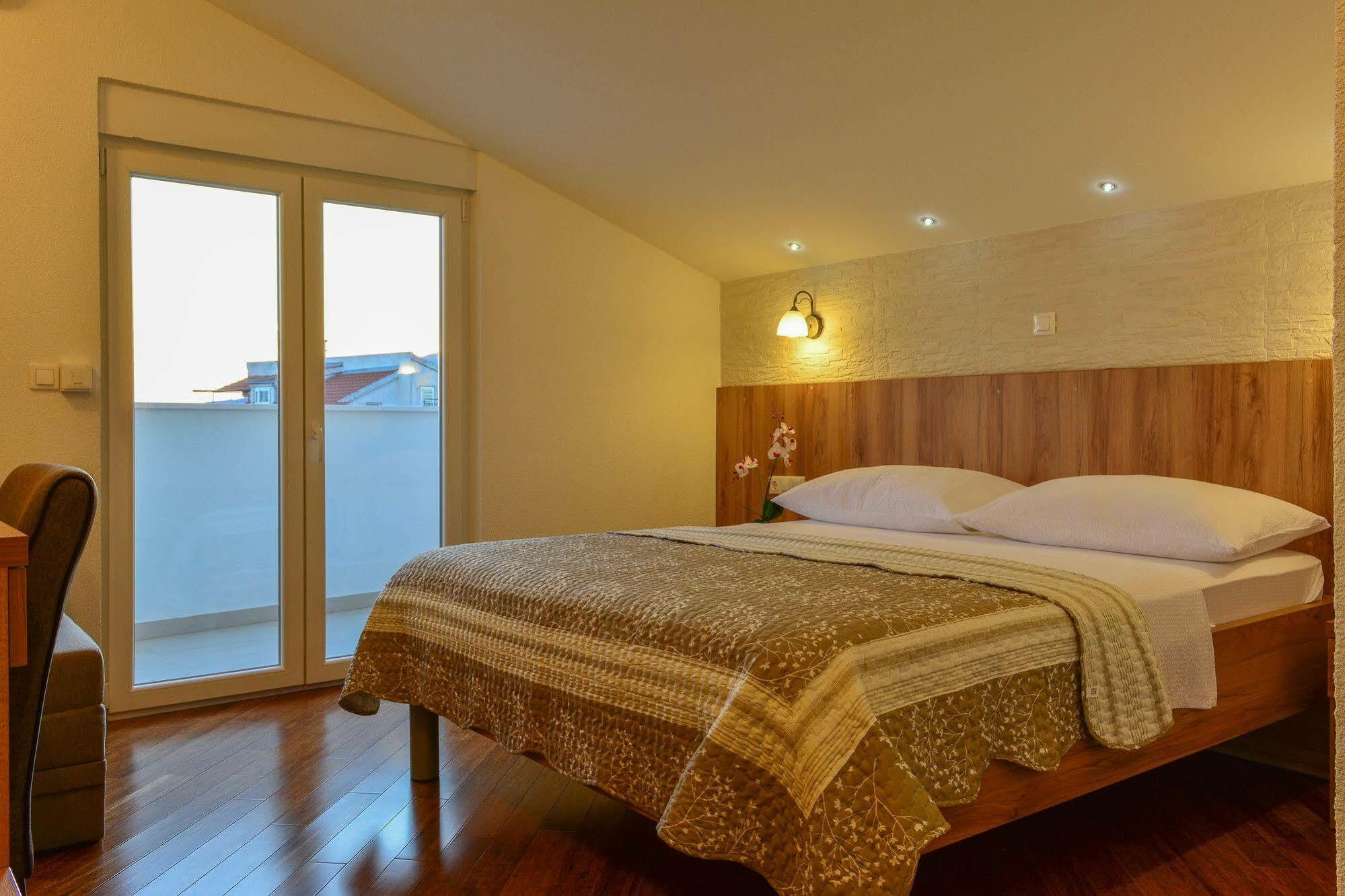 Luxury Apartments Villa Tea Трогір Екстер'єр фото
